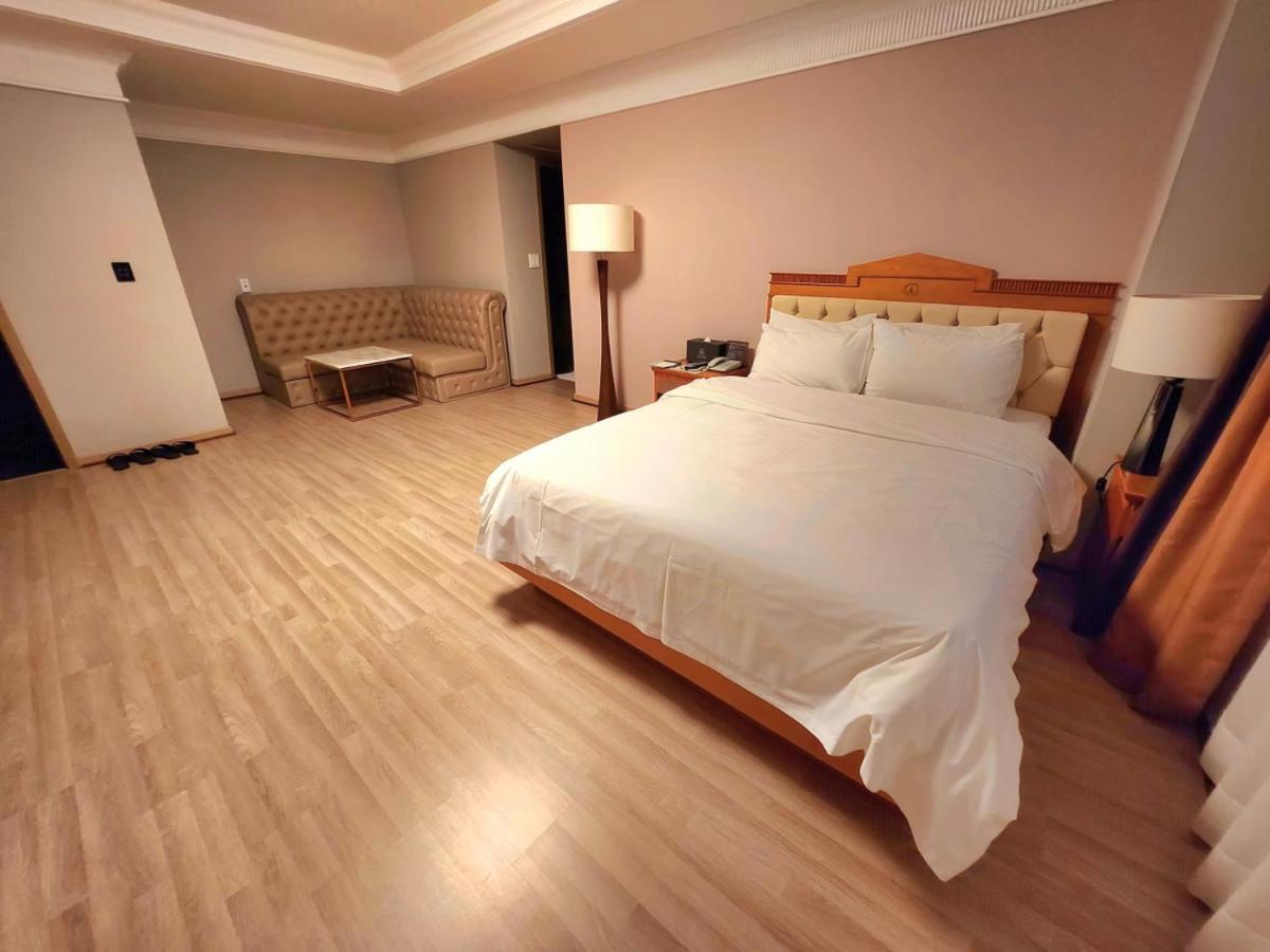 Gwangju Metropolitan City Gwangju Empire Hotel מראה חיצוני תמונה